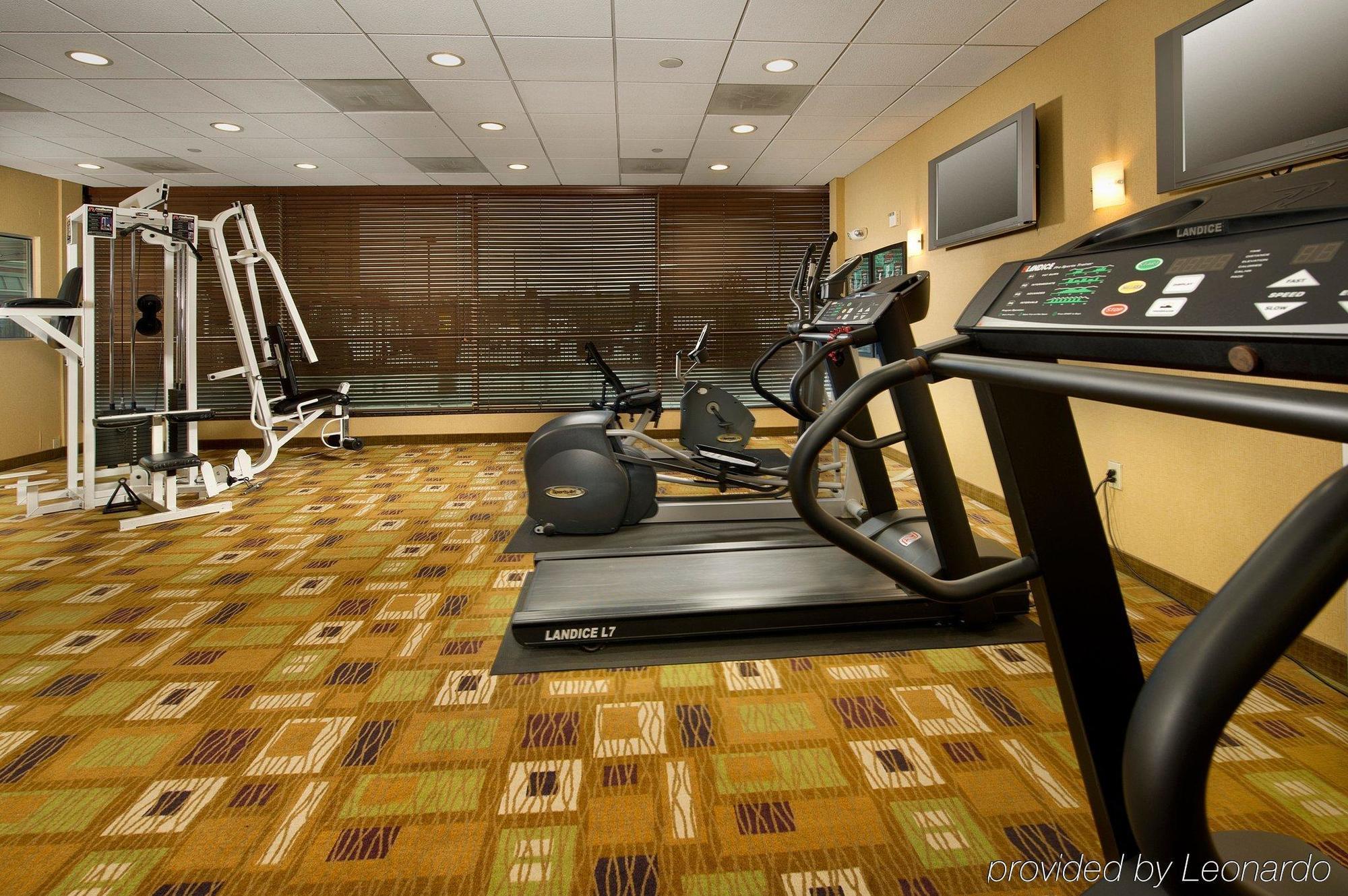 Holiday Inn Express Baltimore At The Stadiums, An Ihg Hotel Удобства фото